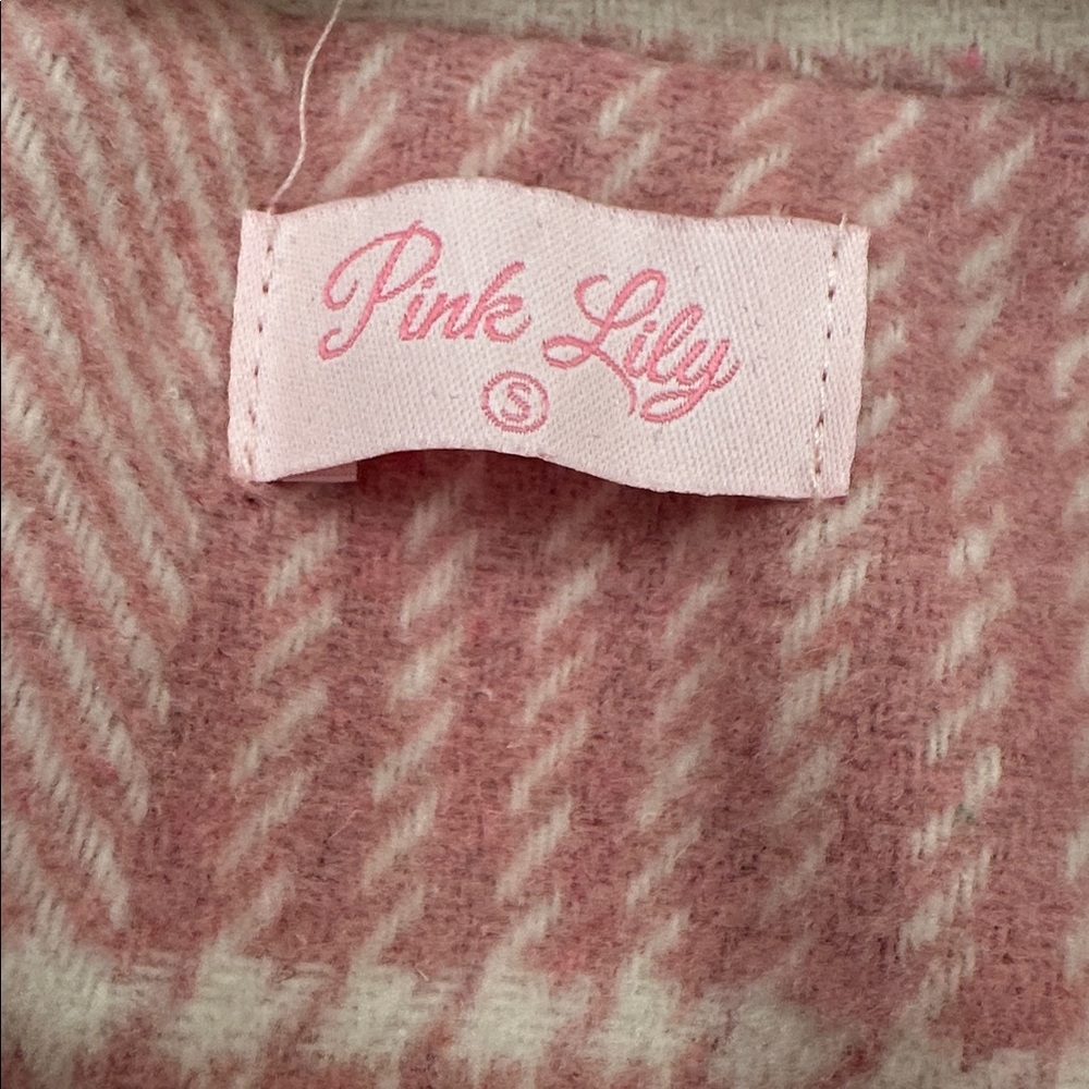 Pink Lily small Pink Plaid Women's coat. Like new - Picture 3 of 3